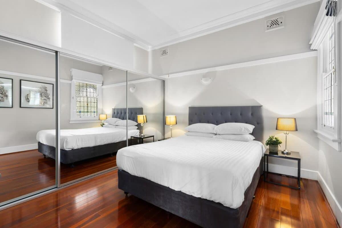 Huge Harbour View Apartment In Historic Home ซิดนีย์ ภายนอก รูปภาพ